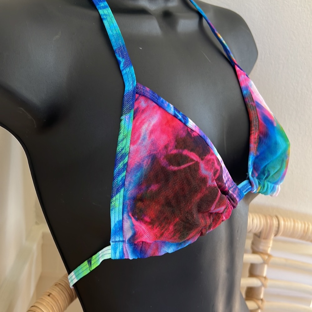 Net triangle rainbow tie-dye bikini top - Picture 3 of 5